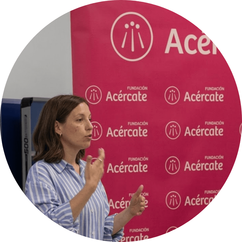 Ines, voluntaria de Fundación Acércate